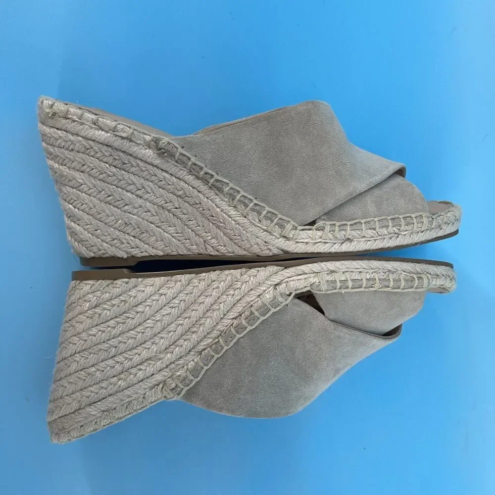 Banana Republic Sandals Women's‎ Size 8  Espadrille Wedges Sand Beige Suede Boho